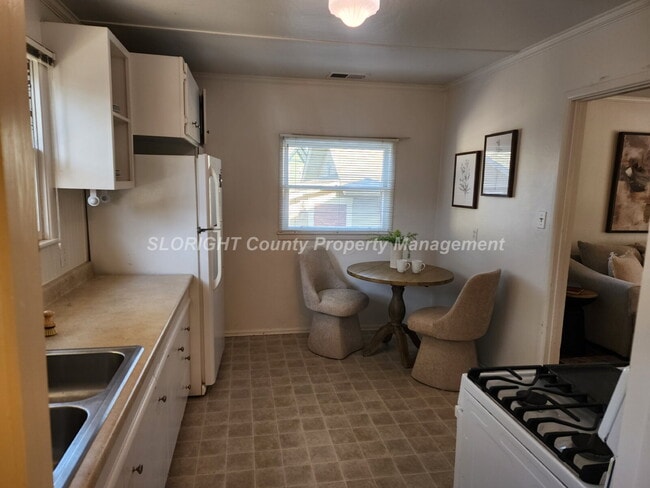 Photo - AVAILABLE NOW - Charming Old-Town SLO Home - 1 Bed / 1 Bath w/ BONUS ROOM