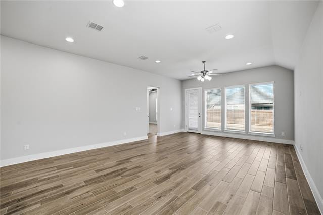 Photo - 3053 Elmwood St