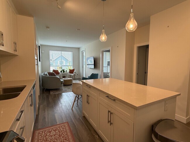 Photo - 20356 72B Ave Unité 314 Available NOW