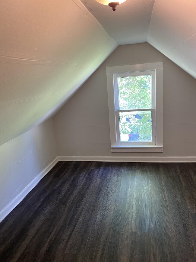 Building Photo - 2322 Fairmont Ave