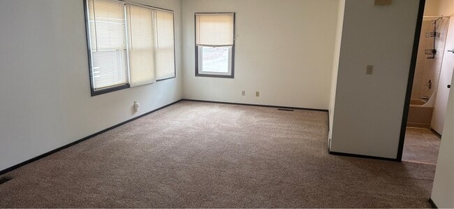 Photo - 512 Breezy Point Dr