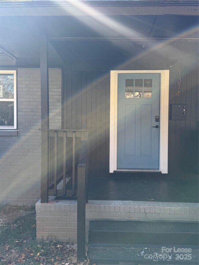 Photo - 1314 Anderson St