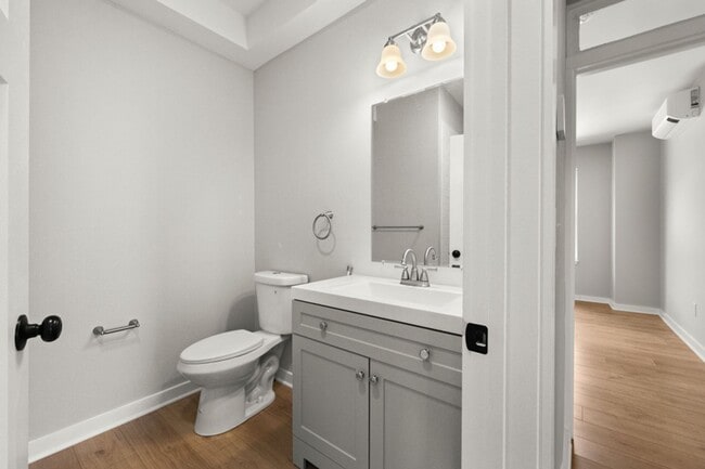 Photo - 14 Dock St Unit 3E