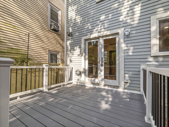 Photo - 39 Hancock St Unit 1