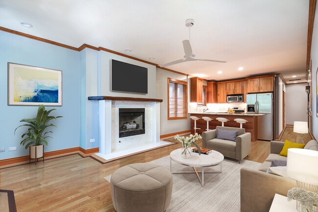 Photo - 1031 N Marshfield Ave Unit 2