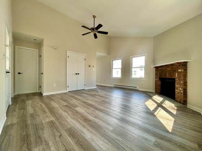 Photo - 102 Valley Dr Unit 102