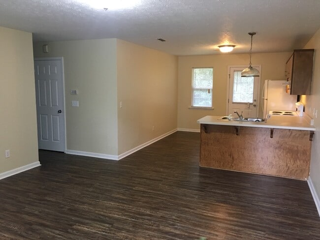 Photo - 320 Greenleaf St SW Unit G-1