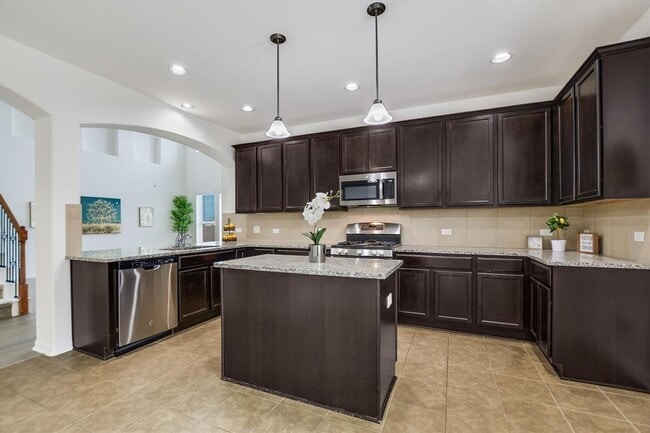 115 Mollie Dr