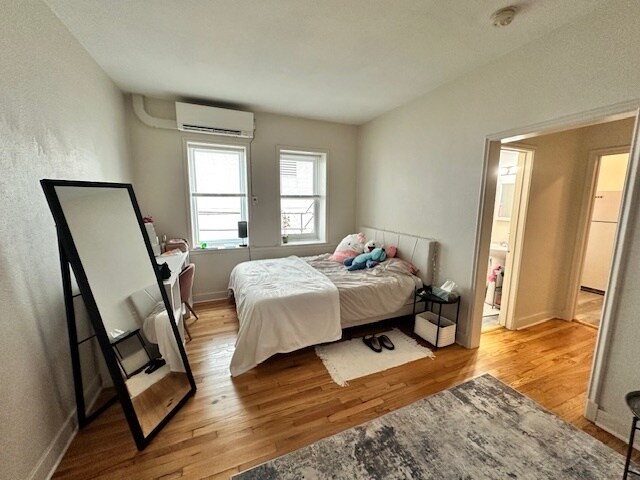 Photo - 118 S Dubuque St