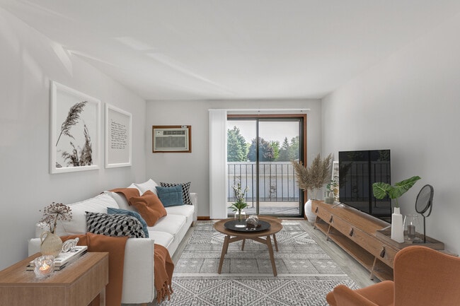 Photo - Stonegate Apartments