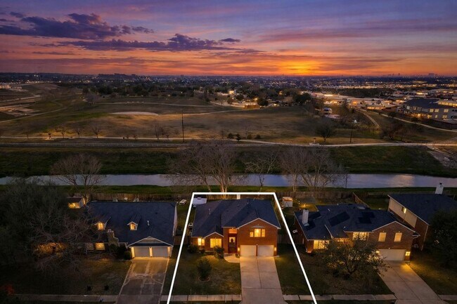 Photo - 14914 W Bend Dr