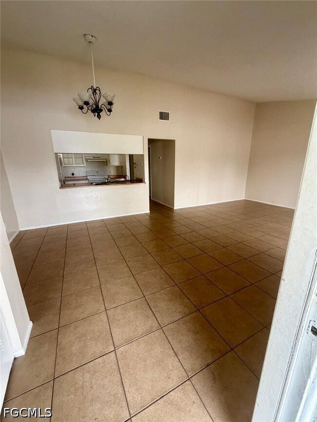 903 SE 13th Terrace