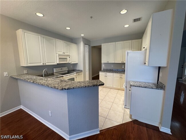 Photo - 1410 Mariposa Cir