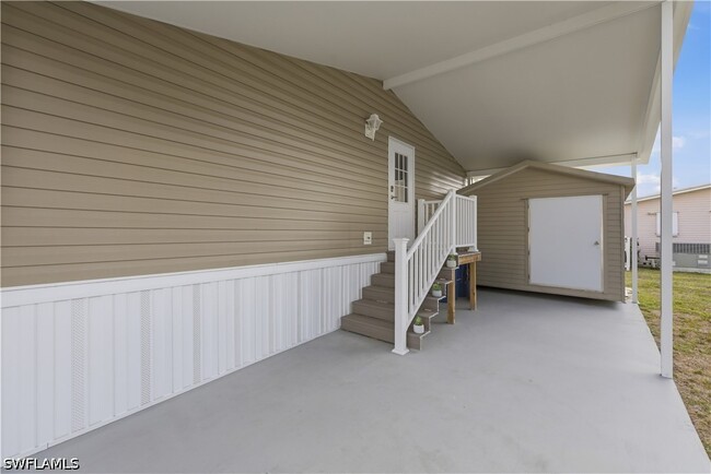 Photo - 24 Red Poinciana Dr