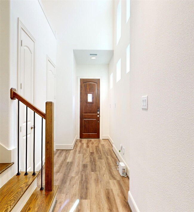 Photo - 155 Benjis Pl