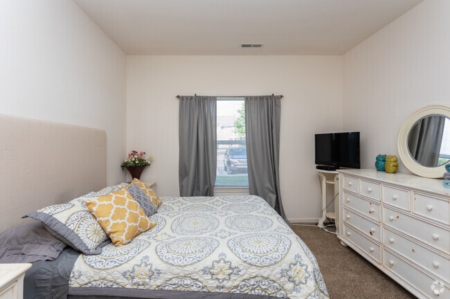 2BR, 2BR - The Laurel - 1089 SF