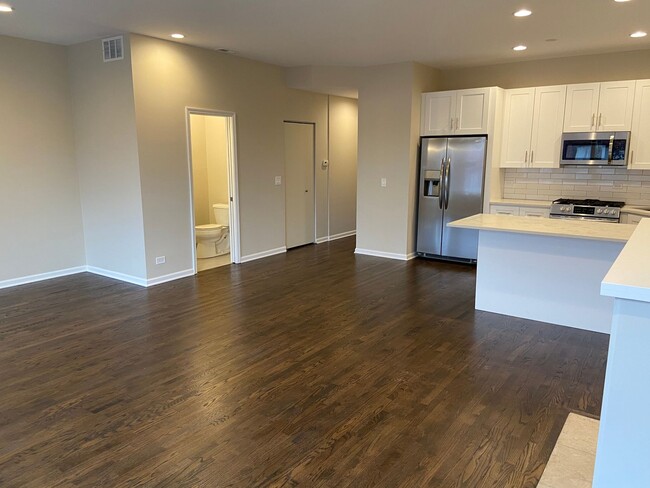 Photo - 1837 W North Ave Unidad Apt. 2