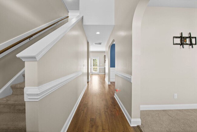 Photo - Gorgeous 3 Bed 2.5 Bath Home in Lexington Plantation