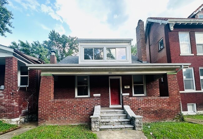Photo - 3642 Montana St