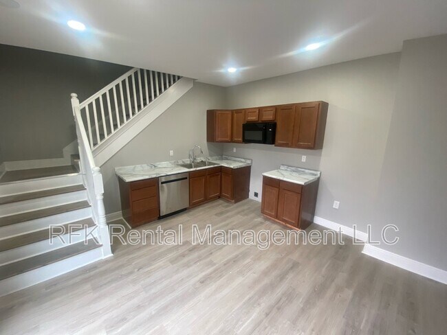 Photo - 2224 Langley Ave