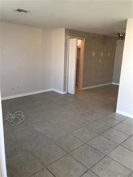 Photo - 361 NE 30th St