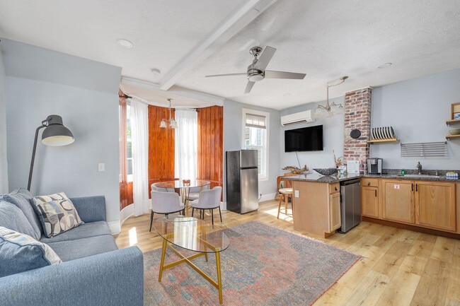 Photo - 59 Cuna St Unit ID1281950P