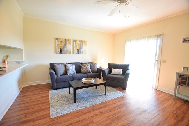 2BD, 2.5 BATH - Northpointe Village