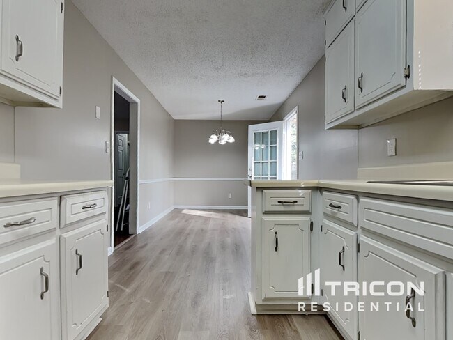 Photo - 65 Holly Creek Dr