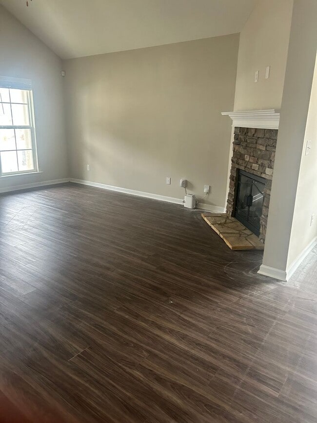 Photo - Gorgeous 3 bedroom 2 bathroom home