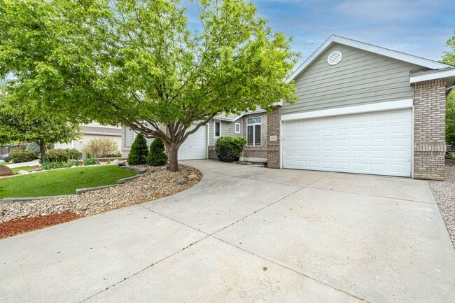 Photo - 4 Bed 3 Bath Home in Highlands Meadows - Windsor!
