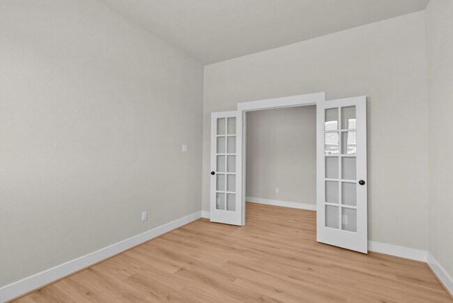 Photo - 2216 Inglenook Grv Dr