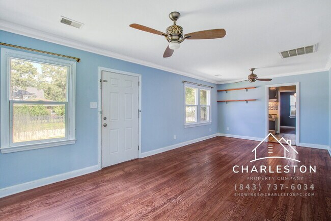 Photo - 4328 Lambert St