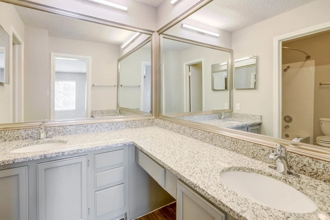 Photo - Turtle Creek Vista Apartments