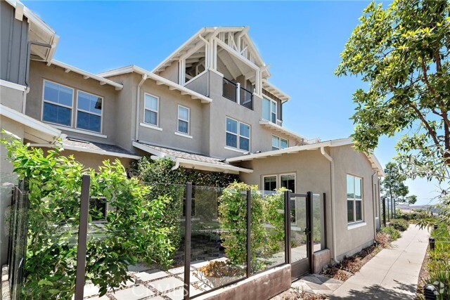 Building Photo - 3 Promesa Ave Rental