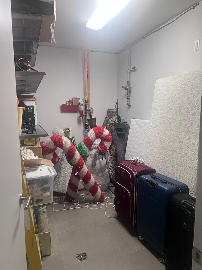 Photo - 3062 NE Harrison Dr Unidad #A