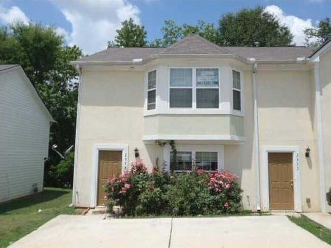 Building Photo - 2975 Fields Dr