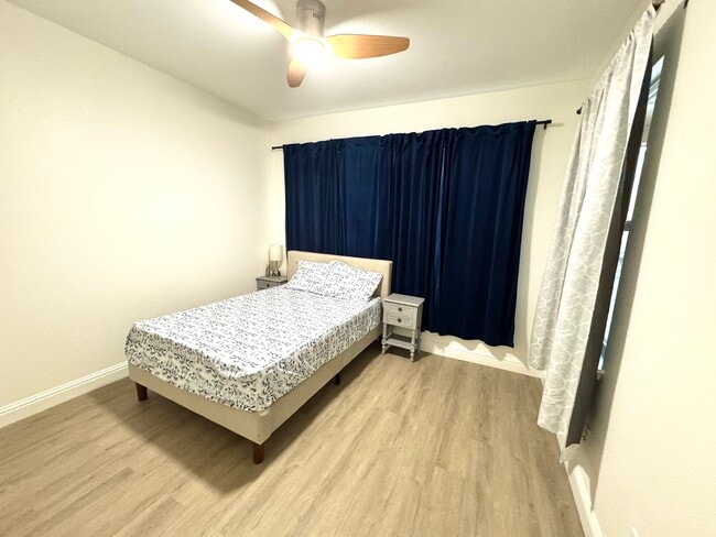 Photo - 464 W Callado Ave