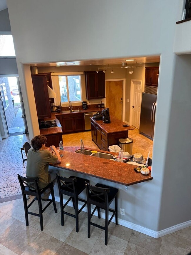 Photo - Large house on Art st!