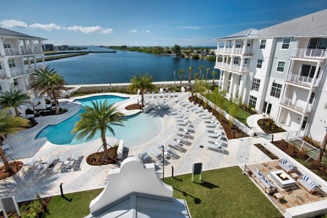 Photo - Town Westshore