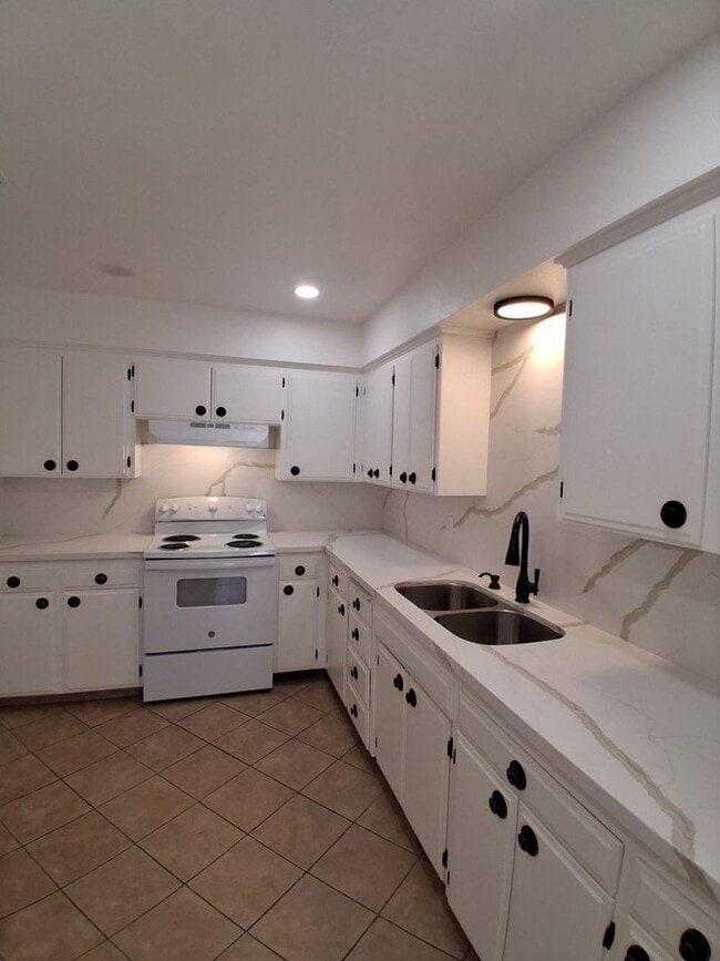 Photo - 4724 W Ashlan Ave