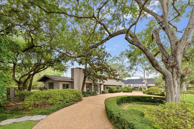 Photo - 626 Rocky River Rd