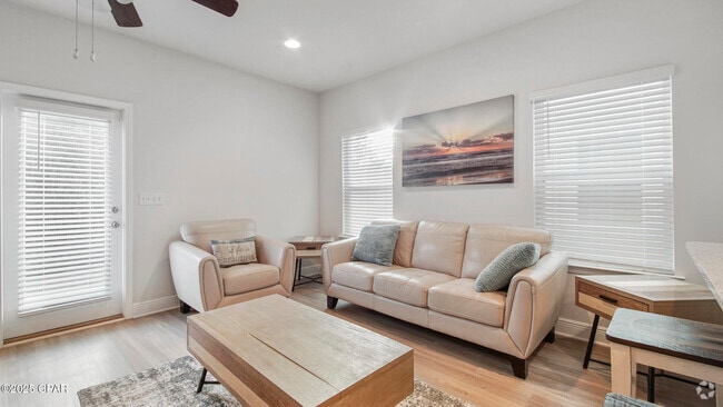 Building Photo - 7672 Shadow Lake Dr Rental