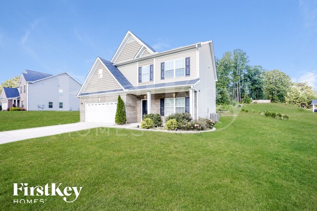 Photo - 330 Windpher Ridge