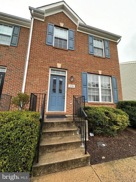 Photo - 218 Kirby St