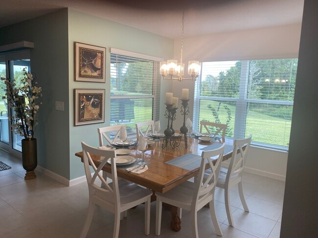 Photo - 1395 Guillermina Loop