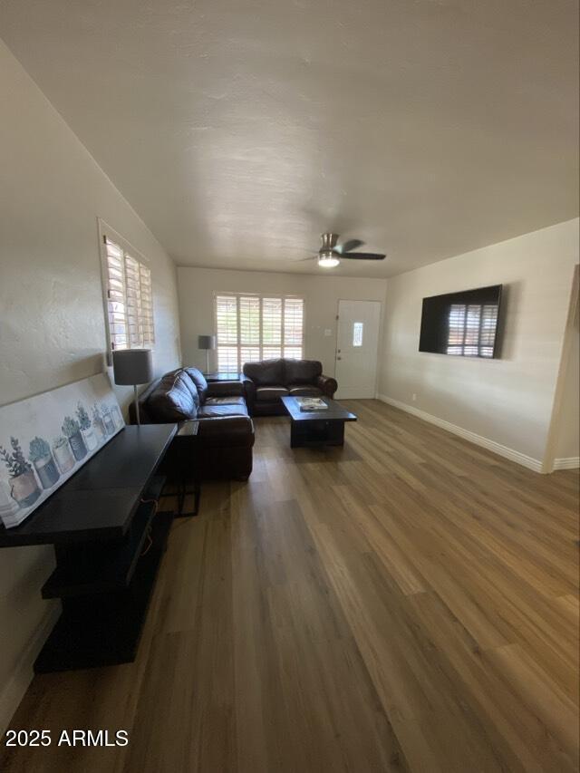 Photo - 2012 W Indianola Ave