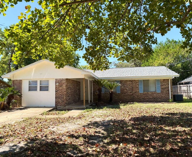 Photo - "Charming 3-Bedroom Home in Mary Esther!"