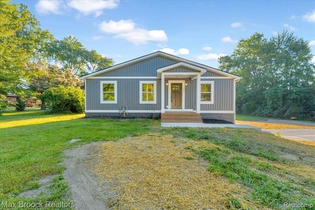 Photo - 1654 Giddings Rd