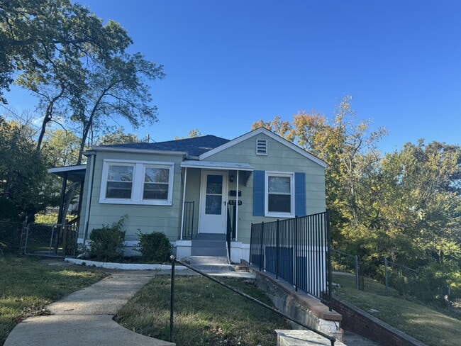 Photo - Lovely 2-Bedroom Rental Home – Quiet Neigh...