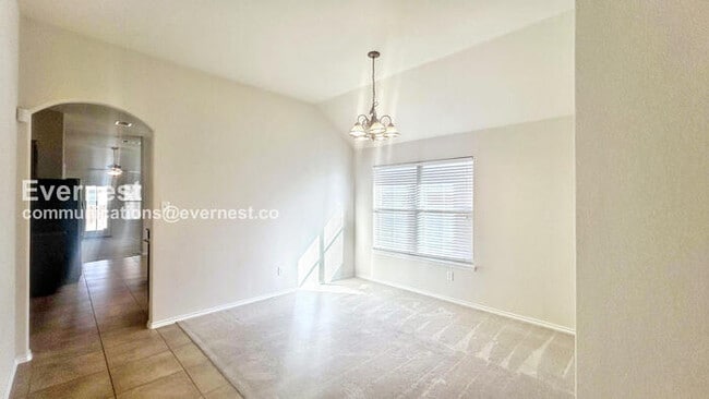 Photo - 129 Snowflake Dr